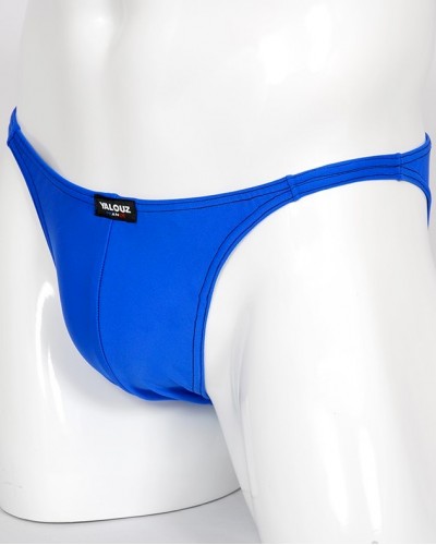 Posing maillot de bain bleu lycra - vue côté