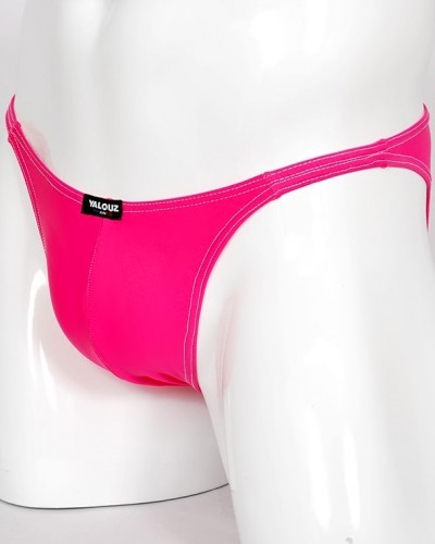 Posing maillot de bain rose pink lycra - vue cote